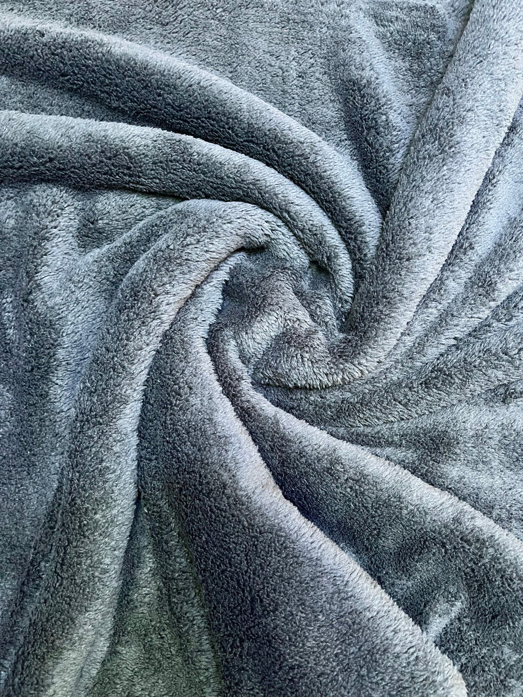 Tela Corderito Negro – Ideal para Abrigo y Manualidades