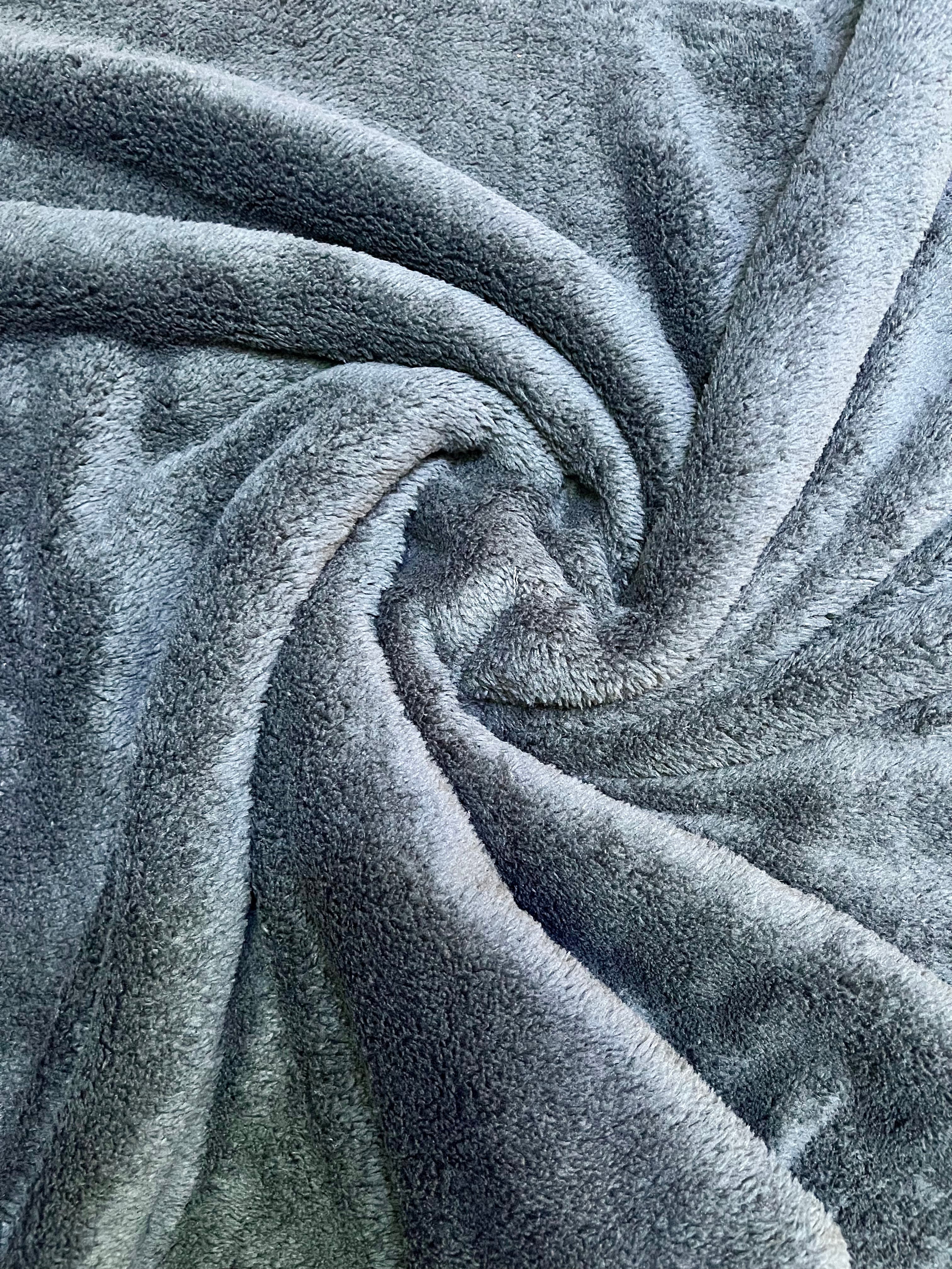 Tela Corderito Negro – Ideal para Abrigo y Manualidades
